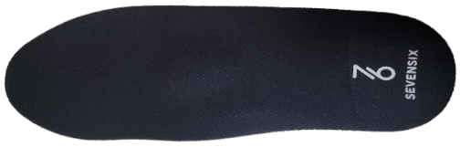 Tennis Shoes：テニスシューズ