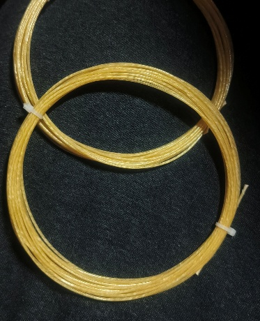 76 Natural Gut（天然ガット）